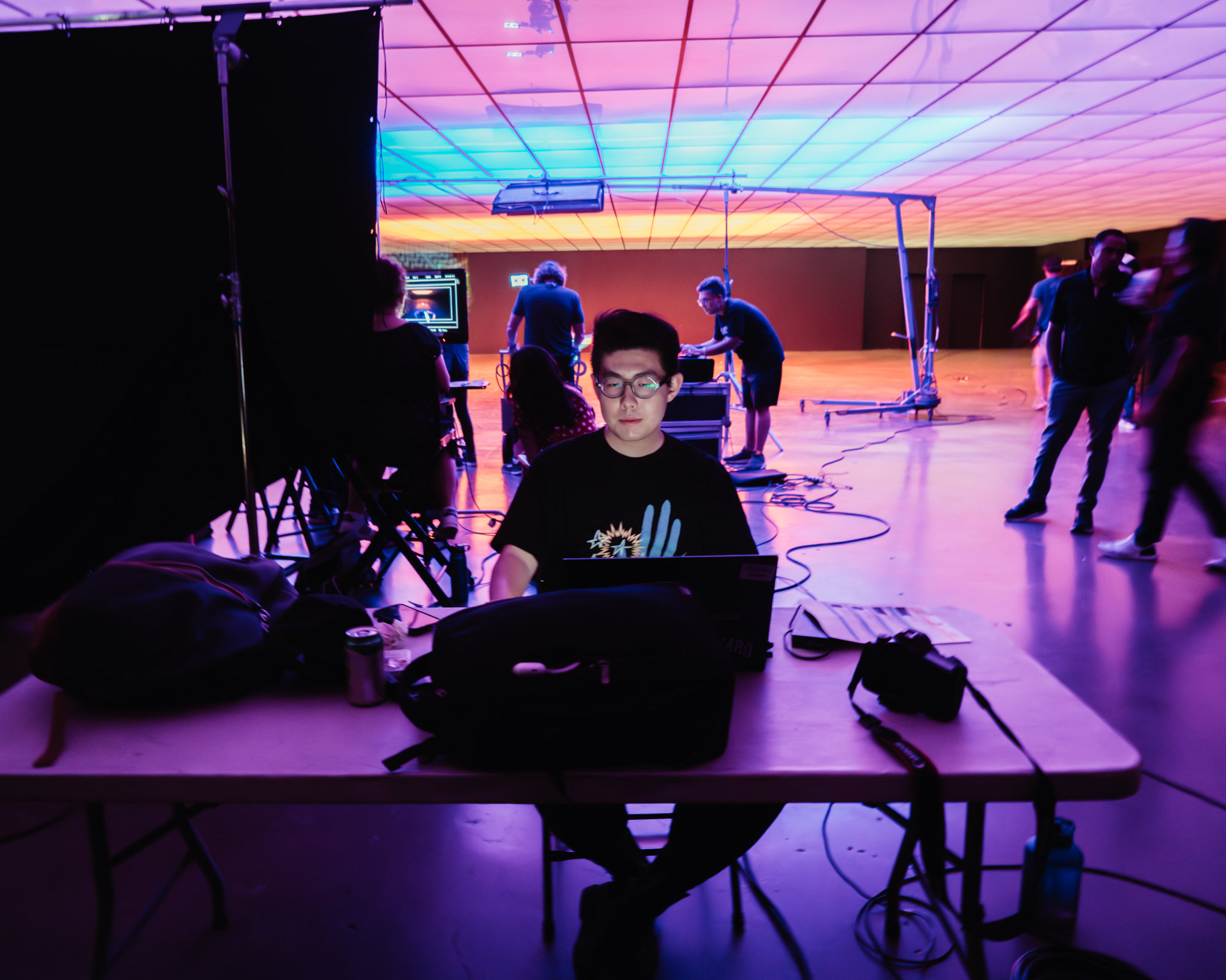Behind the scenes 10